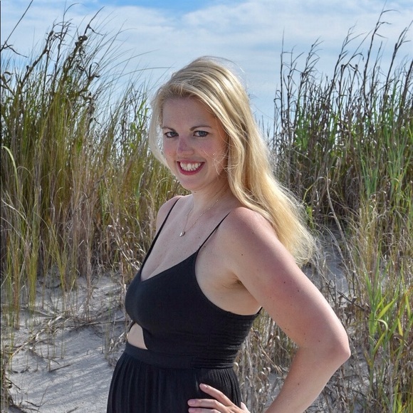 Meet your Posher, Katie - Picture 2 of 2